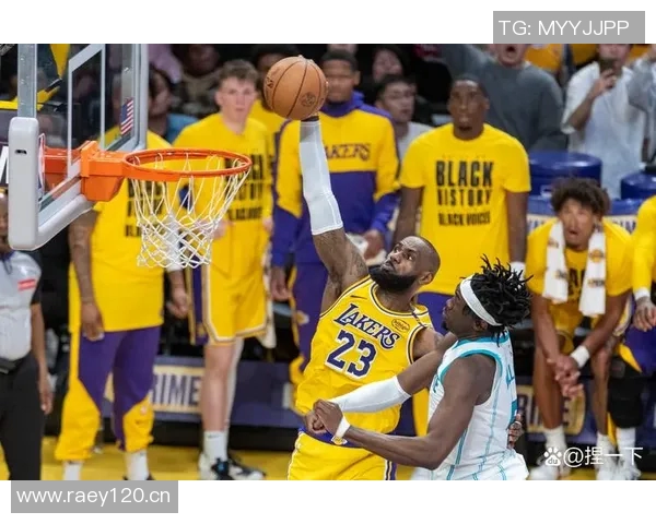 高清视频带你直击NBA赛场瞬间